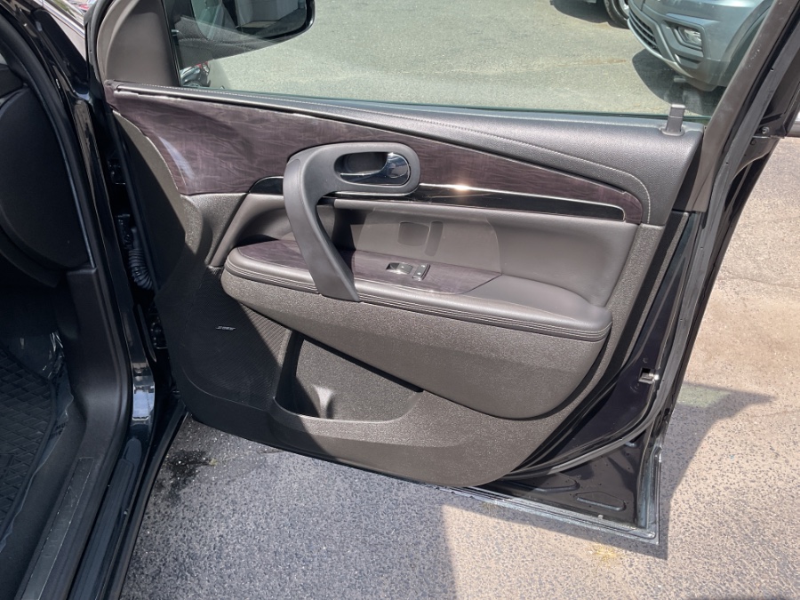 2015 Buick Enclave AWD 4dr Leather, available for sale in Waterbury, Connecticut | Jim Juliani Motors. Waterbury, Connecticut 2015 Buick Enclave AWD 4dr Leather, available for sale in Waterbury, Connecticut | Jim Juliani Motors. Waterbury, Connecticut