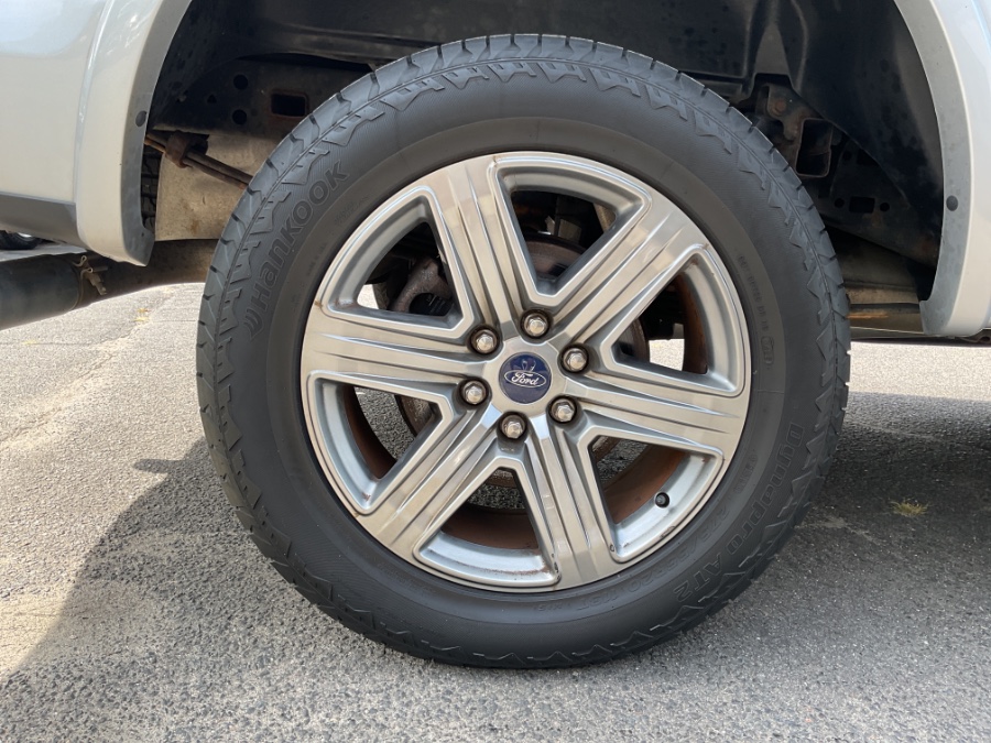 2018 Ford F-150 LARIAT 4WD SuperCrew 5.5'' Box, available for sale in Waterbury, Connecticut | Jim Juliani Motors. Waterbury, Connecticut 2018 Ford F-150 LARIAT 4WD SuperCrew 5.5'' Box, available for sale in Waterbury, Connecticut | Jim Juliani Motors. Waterbury, Connecticut