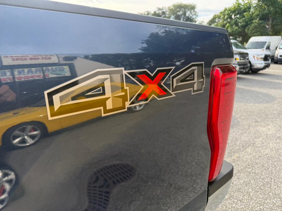 2019 Ford Super Duty F-250 SRW XLT 4WD Crew Cab 6.75'' Box, available for sale in Huntington Station, New York | Huntington Auto Mall. Huntington Station, New York 2019 Ford Super Duty F-250 SRW XLT 4WD Crew Cab 6.75'' Box, available for sale in Huntington Station, New York | Huntington Auto Mall. Huntington Station, New York