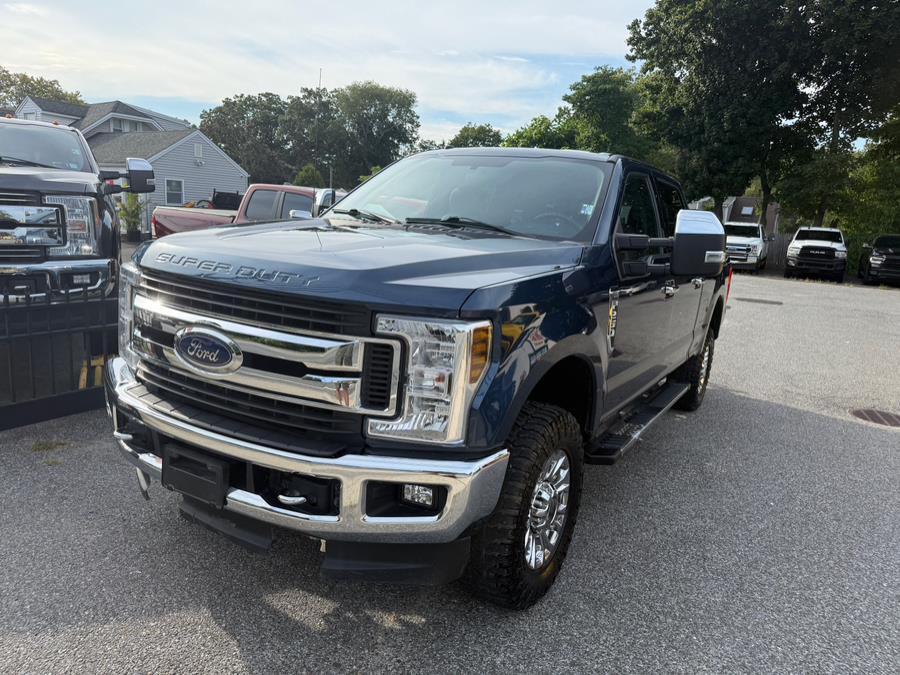 2019 Ford Super Duty F-250 SRW XLT 4WD Crew Cab 6.75'' Box, available for sale in Huntington Station, New York | Huntington Auto Mall. Huntington Station, New York 2019 Ford Super Duty F-250 SRW XLT 4WD Crew Cab 6.75'' Box, available for sale in Huntington Station, New York | Huntington Auto Mall. Huntington Station, New York