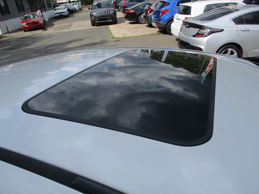 2008 Pontiac G8 4dr Sdn, available for sale in Meriden, Connecticut | Cos Central Auto. Meriden, Connecticut 2008 Pontiac G8 4dr Sdn, available for sale in Meriden, Connecticut | Cos Central Auto. Meriden, Connecticut