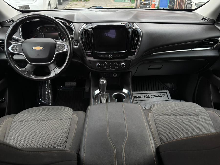 2018 Chevrolet Traverse AWD 4dr LT Cloth w/1LT, available for sale in Brooklyn, New York | Carsbuck Inc.. Brooklyn, New York 2018 Chevrolet Traverse AWD 4dr LT Cloth w/1LT, available for sale in Brooklyn, New York | Carsbuck Inc.. Brooklyn, New York