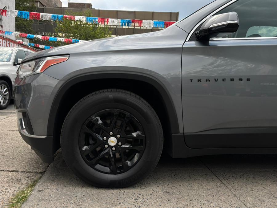 2018 Chevrolet Traverse AWD 4dr LT Cloth w/1LT, available for sale in Brooklyn, New York | Carsbuck Inc.. Brooklyn, New York 2018 Chevrolet Traverse AWD 4dr LT Cloth w/1LT, available for sale in Brooklyn, New York | Carsbuck Inc.. Brooklyn, New York