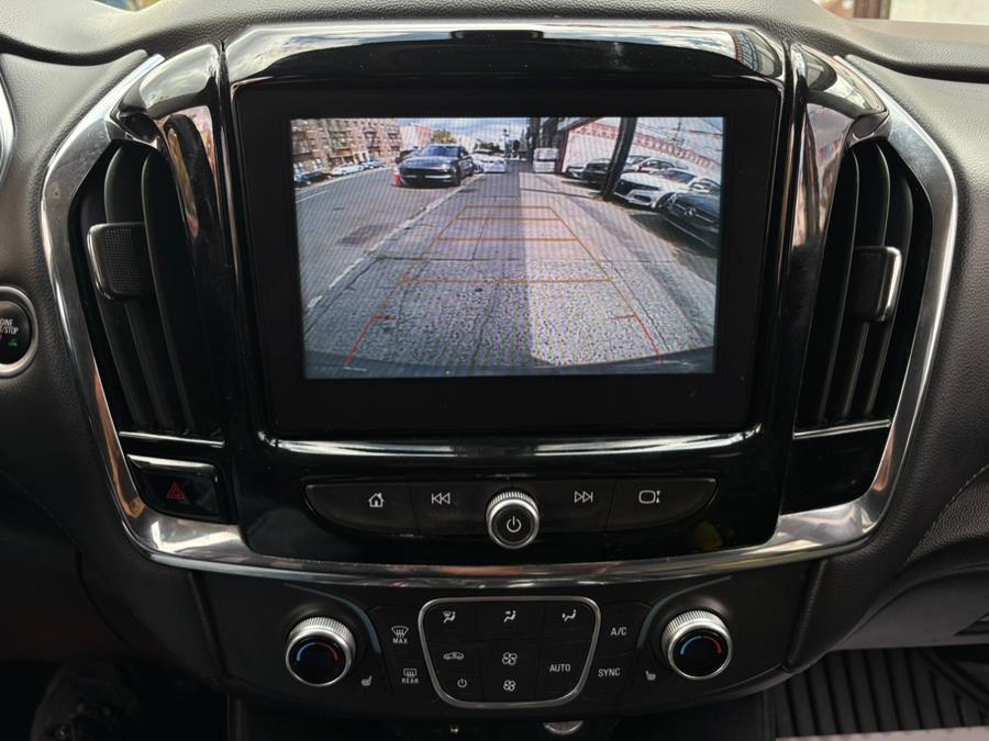 2018 Chevrolet Traverse AWD 4dr LT Cloth w/1LT, available for sale in Brooklyn, New York | Carsbuck Inc.. Brooklyn, New York 2018 Chevrolet Traverse AWD 4dr LT Cloth w/1LT, available for sale in Brooklyn, New York | Carsbuck Inc.. Brooklyn, New York