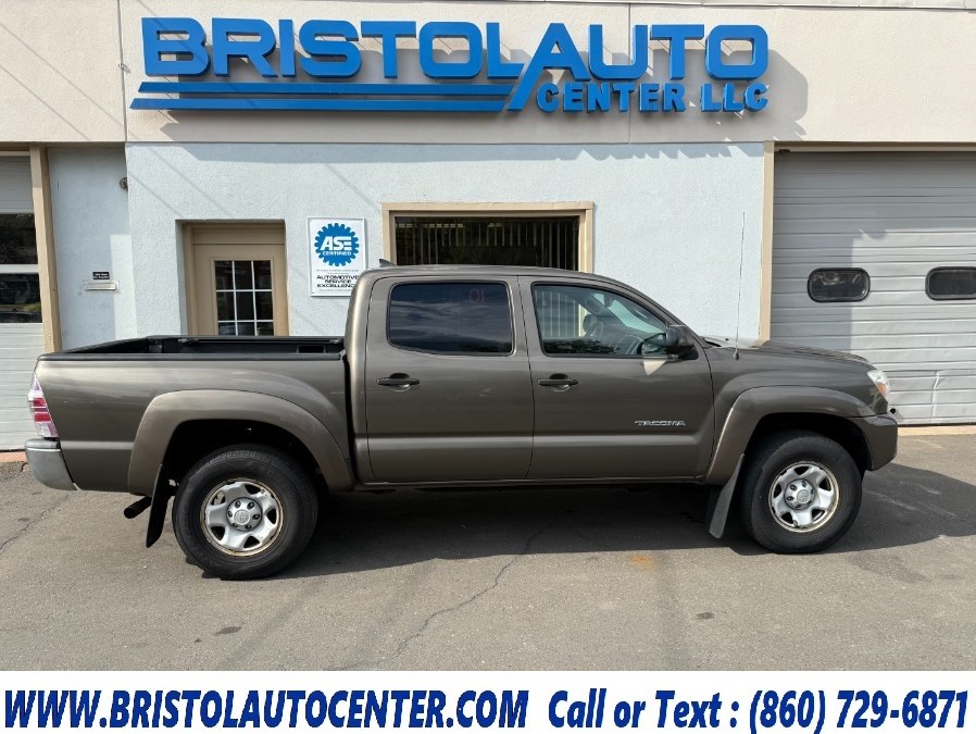 2012 Toyota Tacoma 4WD Double Cab V6 AT (Natl), available for sale in Bristol, Connecticut | Bristol Auto Center LLC. Bristol, Connecticut
