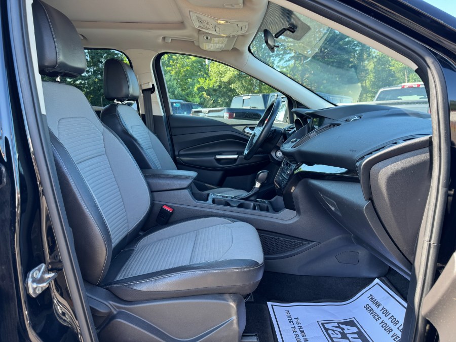 2017 Ford Escape SE 4WD, available for sale in Ortonville, Michigan | Marsh Auto Sales LLC. Ortonville, Michigan 2017 Ford Escape SE 4WD, available for sale in Ortonville, Michigan | Marsh Auto Sales LLC. Ortonville, Michigan
