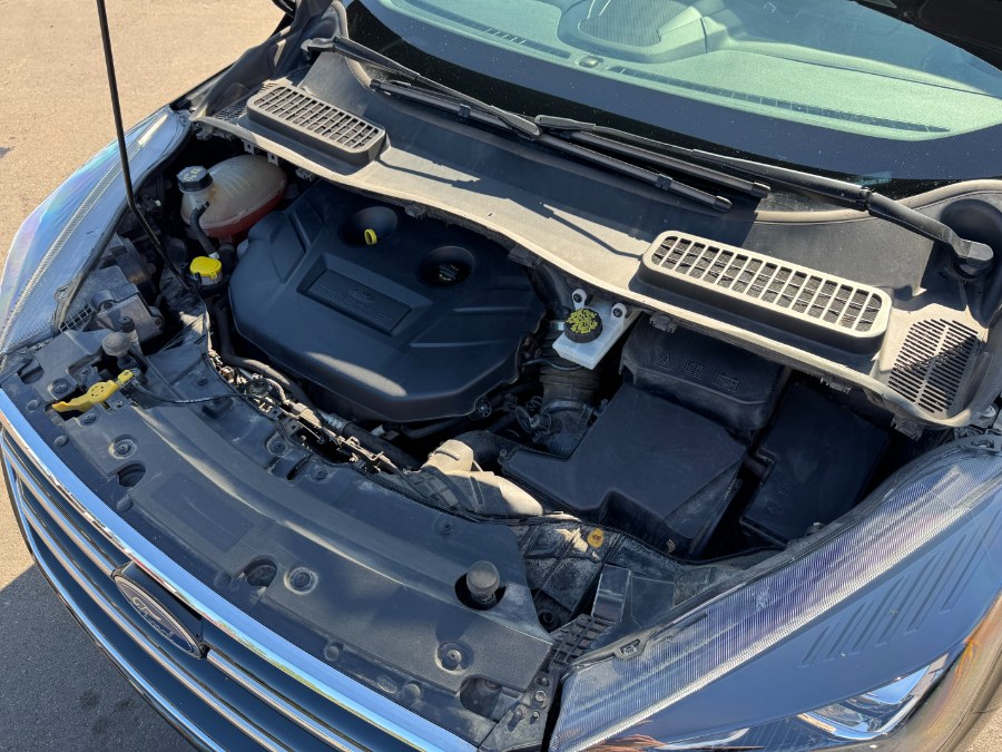 2017 Ford Escape SE 4WD, available for sale in Ortonville, Michigan | Marsh Auto Sales LLC. Ortonville, Michigan 2017 Ford Escape SE 4WD, available for sale in Ortonville, Michigan | Marsh Auto Sales LLC. Ortonville, Michigan