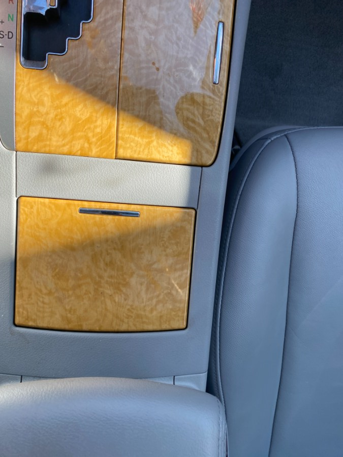 2007 Toyota Camry 4dr Sdn V6 Auto XLE, available for sale in Middle Village, New York | Middle Village Motors . Middle Village, New York 2007 Toyota Camry 4dr Sdn V6 Auto XLE, available for sale in Middle Village, New York | Middle Village Motors . Middle Village, New York