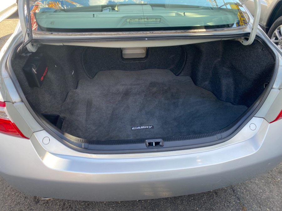 2007 Toyota Camry 4dr Sdn V6 Auto XLE, available for sale in Middle Village, New York | Middle Village Motors . Middle Village, New York 2007 Toyota Camry 4dr Sdn V6 Auto XLE, available for sale in Middle Village, New York | Middle Village Motors . Middle Village, New York