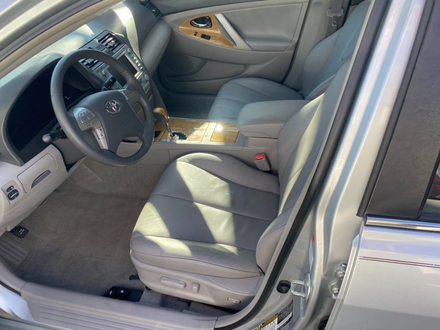 2007 Toyota Camry 4dr Sdn V6 Auto XLE, available for sale in Middle Village, New York | Middle Village Motors . Middle Village, New York 2007 Toyota Camry 4dr Sdn V6 Auto XLE, available for sale in Middle Village, New York | Middle Village Motors . Middle Village, New York