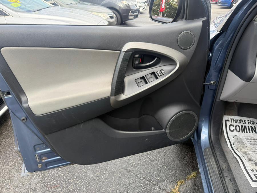 2012 Toyota RAV4 4WD 4dr I4 (Natl), available for sale in Revere, Massachusetts | Wonderland Auto. Revere, Massachusetts 2012 Toyota RAV4 4WD 4dr I4 (Natl), available for sale in Revere, Massachusetts | Wonderland Auto. Revere, Massachusetts