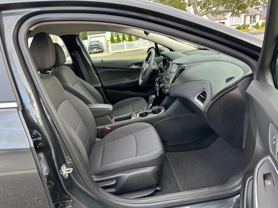 2018 Chevrolet Cruze 4dr HB 1.4L LT w/1SD, available for sale in Copiague, New York | Great Deal Motors. Copiague, New York 2018 Chevrolet Cruze 4dr HB 1.4L LT w/1SD, available for sale in Copiague, New York | Great Deal Motors. Copiague, New York