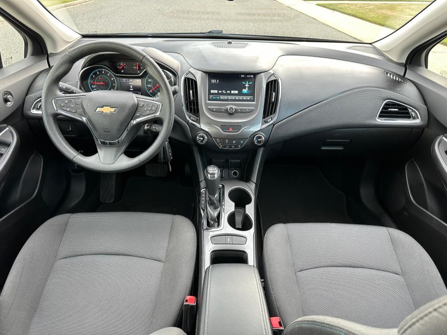 2018 Chevrolet Cruze 4dr HB 1.4L LT w/1SD, available for sale in Copiague, New York | Great Deal Motors. Copiague, New York 2018 Chevrolet Cruze 4dr HB 1.4L LT w/1SD, available for sale in Copiague, New York | Great Deal Motors. Copiague, New York