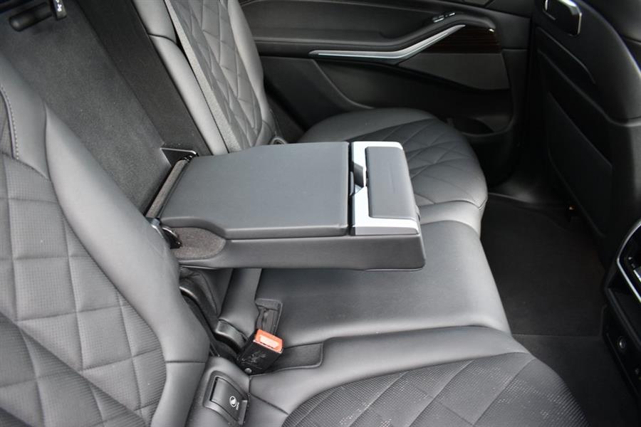 2024 BMW X7 xDrive40i, available for sale in Valley Stream, New York | Certified Performance Motors. Valley Stream, New York 2024 BMW X7 xDrive40i, available for sale in Valley Stream, New York | Certified Performance Motors. Valley Stream, New York