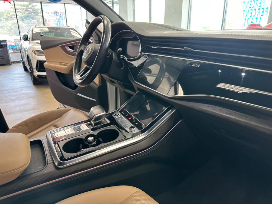 2022 Audi Q8 Prestige 55 TFSI quattro, available for sale in Inwood, New York | 5 Towns Drive. Inwood, New York 2022 Audi Q8 Prestige 55 TFSI quattro, available for sale in Inwood, New York | 5 Towns Drive. Inwood, New York