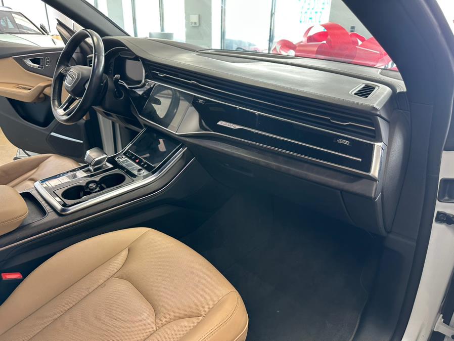 2022 Audi Q8 Prestige 55 TFSI quattro, available for sale in Inwood, New York | 5 Towns Drive. Inwood, New York 2022 Audi Q8 Prestige 55 TFSI quattro, available for sale in Inwood, New York | 5 Towns Drive. Inwood, New York