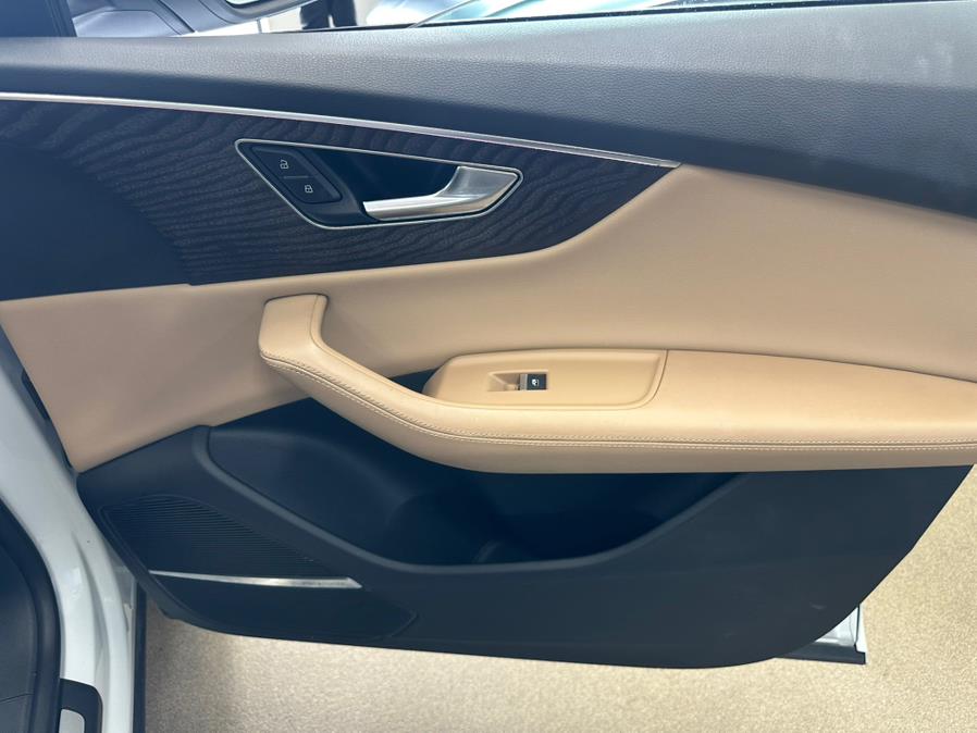 2022 Audi Q8 Prestige 55 TFSI quattro, available for sale in Inwood, New York | 5 Towns Drive. Inwood, New York 2022 Audi Q8 Prestige 55 TFSI quattro, available for sale in Inwood, New York | 5 Towns Drive. Inwood, New York