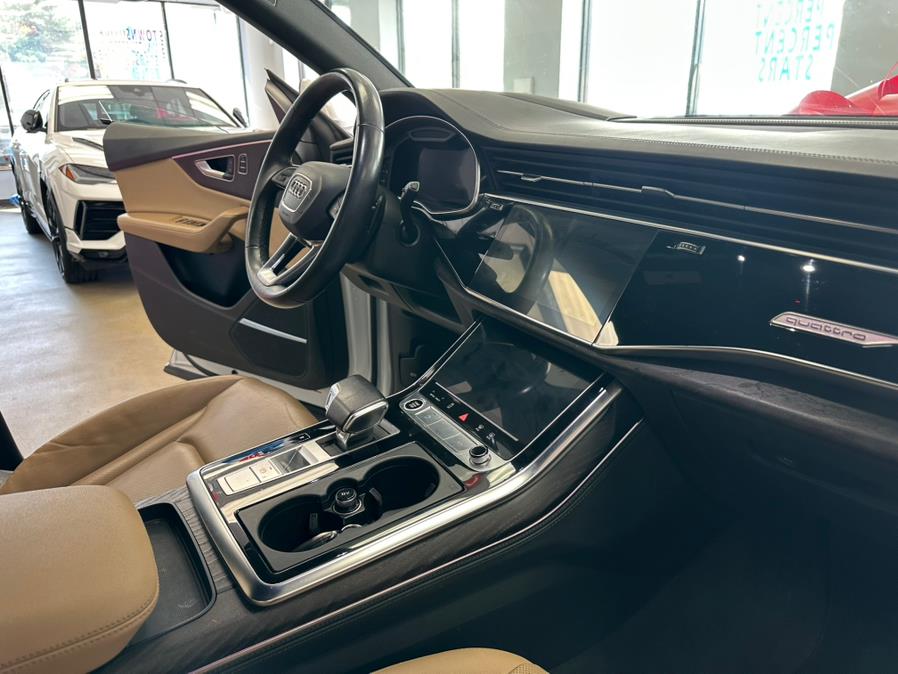2022 Audi Q8 Prestige 55 TFSI quattro, available for sale in Inwood, New York | 5 Towns Drive. Inwood, New York 2022 Audi Q8 Prestige 55 TFSI quattro, available for sale in Inwood, New York | 5 Towns Drive. Inwood, New York