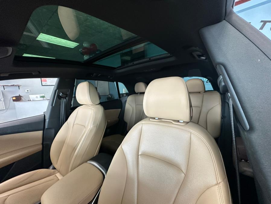 2022 Audi Q8 Prestige 55 TFSI quattro, available for sale in Inwood, New York | 5 Towns Drive. Inwood, New York 2022 Audi Q8 Prestige 55 TFSI quattro, available for sale in Inwood, New York | 5 Towns Drive. Inwood, New York