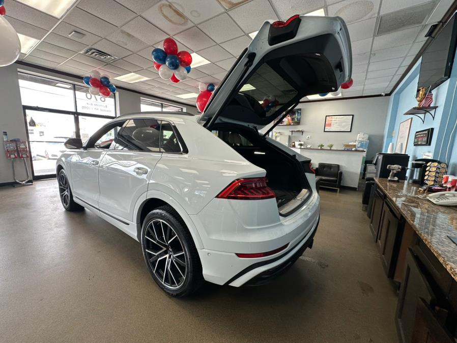 2022 Audi Q8 Prestige 55 TFSI quattro, available for sale in Inwood, New York | 5 Towns Drive. Inwood, New York 2022 Audi Q8 Prestige 55 TFSI quattro, available for sale in Inwood, New York | 5 Towns Drive. Inwood, New York