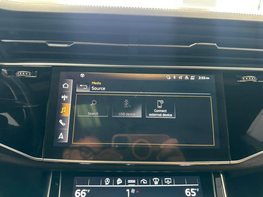 2022 Audi Q8 Prestige 55 TFSI quattro, available for sale in Inwood, New York | 5 Towns Drive. Inwood, New York 2022 Audi Q8 Prestige 55 TFSI quattro, available for sale in Inwood, New York | 5 Towns Drive. Inwood, New York