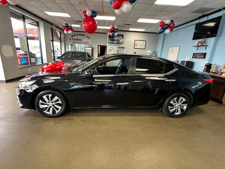 2020 Nissan Altima 2.5 S Sedan, available for sale in Inwood, New York | 5 Towns Drive. Inwood, New York 2020 Nissan Altima 2.5 S Sedan, available for sale in Inwood, New York | 5 Towns Drive. Inwood, New York