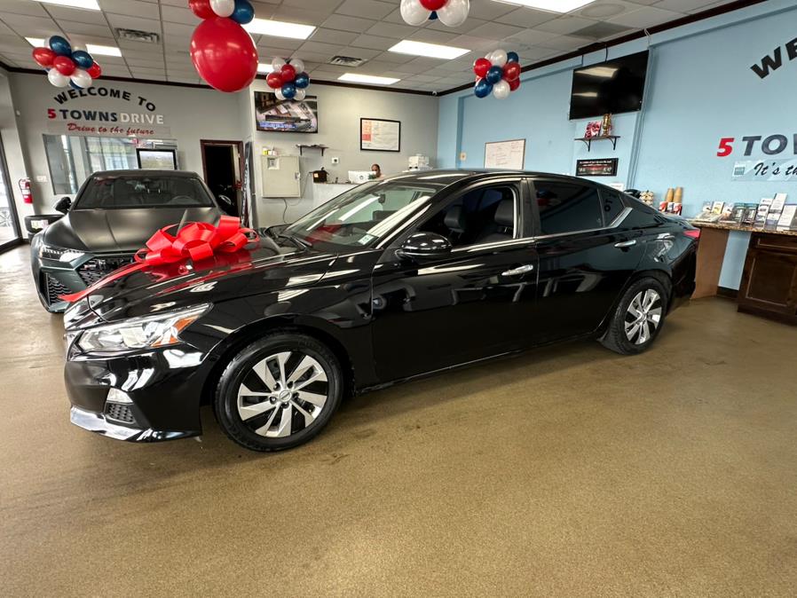 2020 Nissan Altima 2.5 S Sedan, available for sale in Inwood, New York | 5 Towns Drive. Inwood, New York 2020 Nissan Altima 2.5 S Sedan, available for sale in Inwood, New York | 5 Towns Drive. Inwood, New York