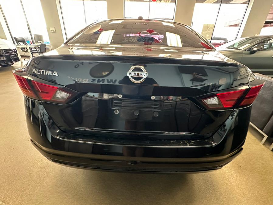 2020 Nissan Altima 2.5 S Sedan, available for sale in Inwood, New York | 5 Towns Drive. Inwood, New York 2020 Nissan Altima 2.5 S Sedan, available for sale in Inwood, New York | 5 Towns Drive. Inwood, New York