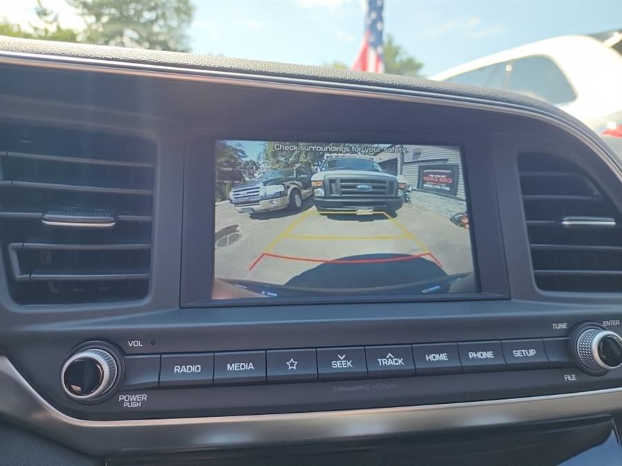 2019 Hyundai Elantra SEL Auto, available for sale in Islip, New York | L.I. Auto Gallery. Islip, New York 2019 Hyundai Elantra SEL Auto, available for sale in Islip, New York | L.I. Auto Gallery. Islip, New York