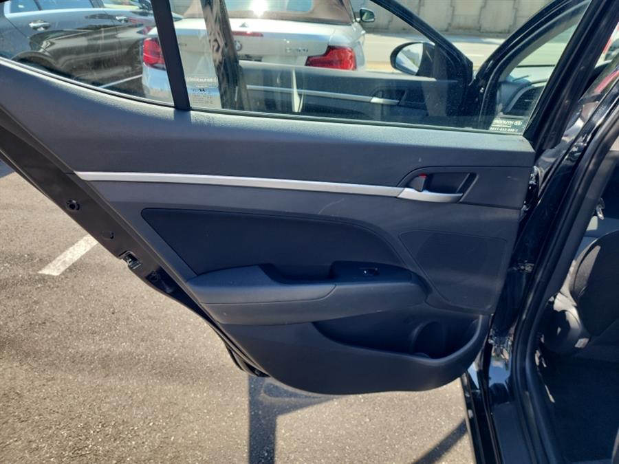 2019 Hyundai Elantra SEL Auto, available for sale in Islip, New York | L.I. Auto Gallery. Islip, New York 2019 Hyundai Elantra SEL Auto, available for sale in Islip, New York | L.I. Auto Gallery. Islip, New York