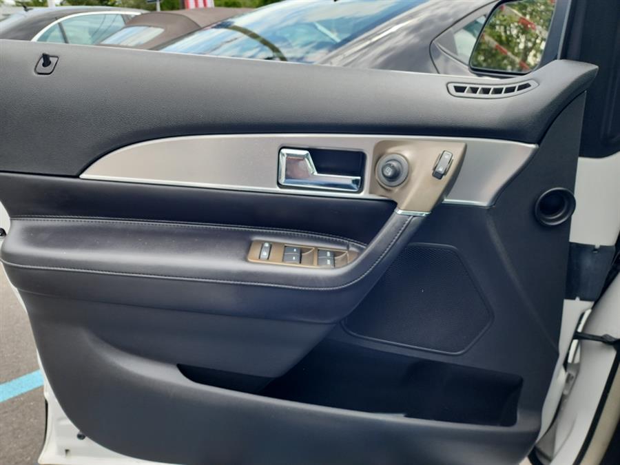 2012 Lincoln MKX AWD 4dr, available for sale in Islip, New York | L.I. Auto Gallery. Islip, New York 2012 Lincoln MKX AWD 4dr, available for sale in Islip, New York | L.I. Auto Gallery. Islip, New York