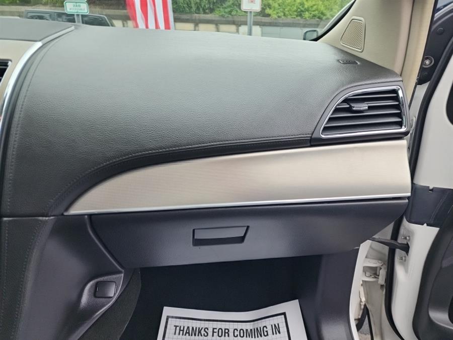 2012 Lincoln MKX AWD 4dr, available for sale in Islip, New York | L.I. Auto Gallery. Islip, New York 2012 Lincoln MKX AWD 4dr, available for sale in Islip, New York | L.I. Auto Gallery. Islip, New York