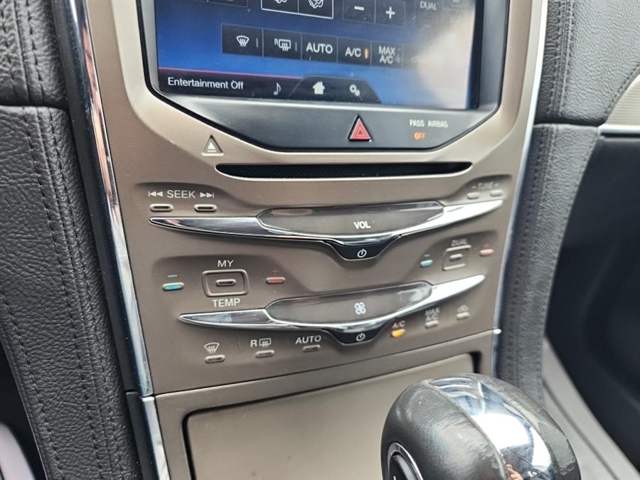 2012 Lincoln MKX AWD 4dr, available for sale in Islip, New York | L.I. Auto Gallery. Islip, New York 2012 Lincoln MKX AWD 4dr, available for sale in Islip, New York | L.I. Auto Gallery. Islip, New York
