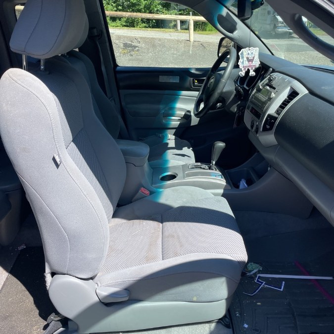 2009 Toyota Tacoma 4WD Access V6 AT, available for sale in Naugatuck, Connecticut | Riverside Motorcars, LLC. Naugatuck, Connecticut 2009 Toyota Tacoma 4WD Access V6 AT, available for sale in Naugatuck, Connecticut | Riverside Motorcars, LLC. Naugatuck, Connecticut