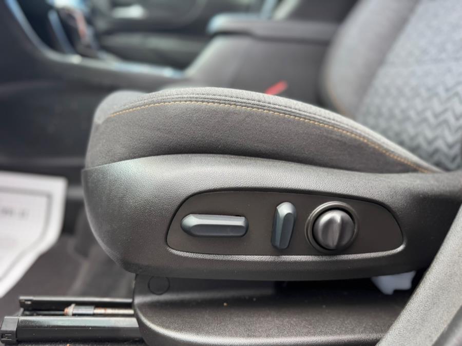 2022 Chevrolet Equinox FWD 4dr LT w/1LT, available for sale in Irvington, New Jersey | RT 603 Auto Mall. Irvington, New Jersey 2022 Chevrolet Equinox FWD 4dr LT w/1LT, available for sale in Irvington, New Jersey | RT 603 Auto Mall. Irvington, New Jersey