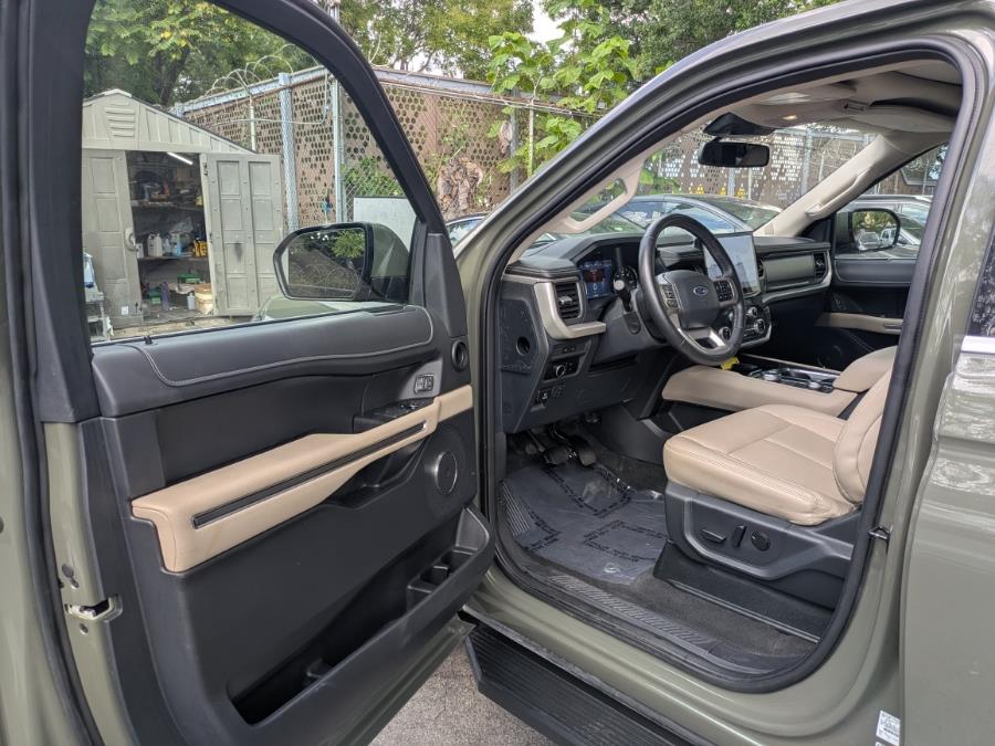 2024 Ford Expedition Max XLT 4x4, available for sale in Long Island City, New York | Luxury Of Queens. Long Island City, New York 2024 Ford Expedition Max XLT 4x4, available for sale in Long Island City, New York | Luxury Of Queens. Long Island City, New York