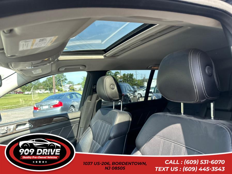 2015 Mercedes-benz Gl-class GL450 4MATIC, available for sale in BORDENTOWN, New Jersey | 909 Drive. BORDENTOWN, New Jersey 2015 Mercedes-benz Gl-class GL450 4MATIC, available for sale in BORDENTOWN, New Jersey | 909 Drive. BORDENTOWN, New Jersey
