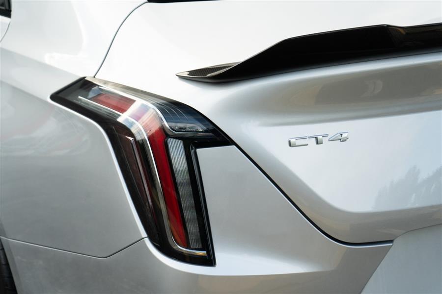 2024 Cadillac CT4 photo 9