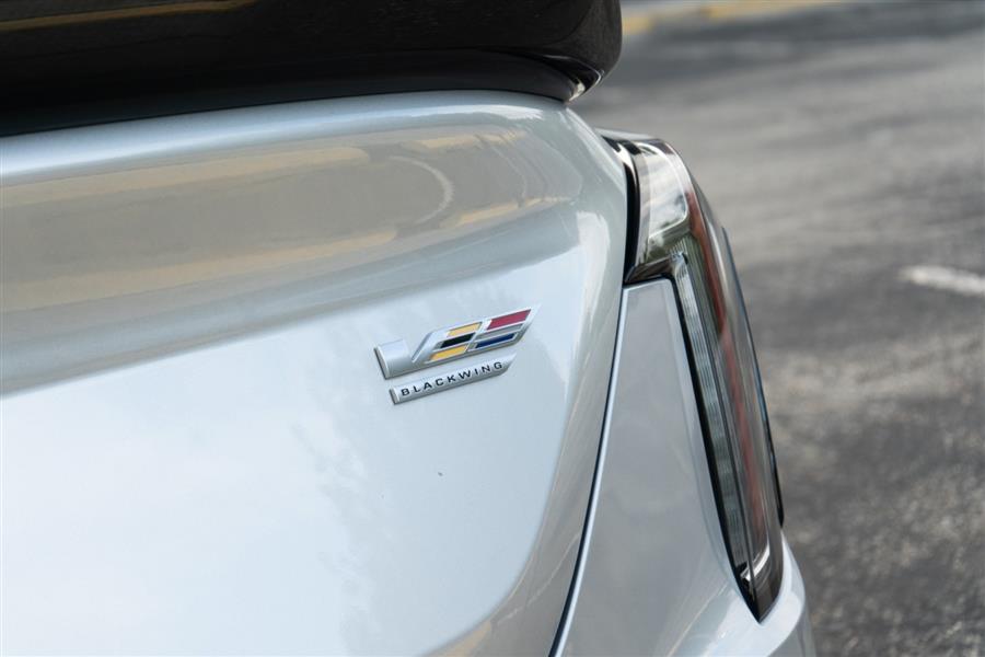 2024 Cadillac CT4 photo 10