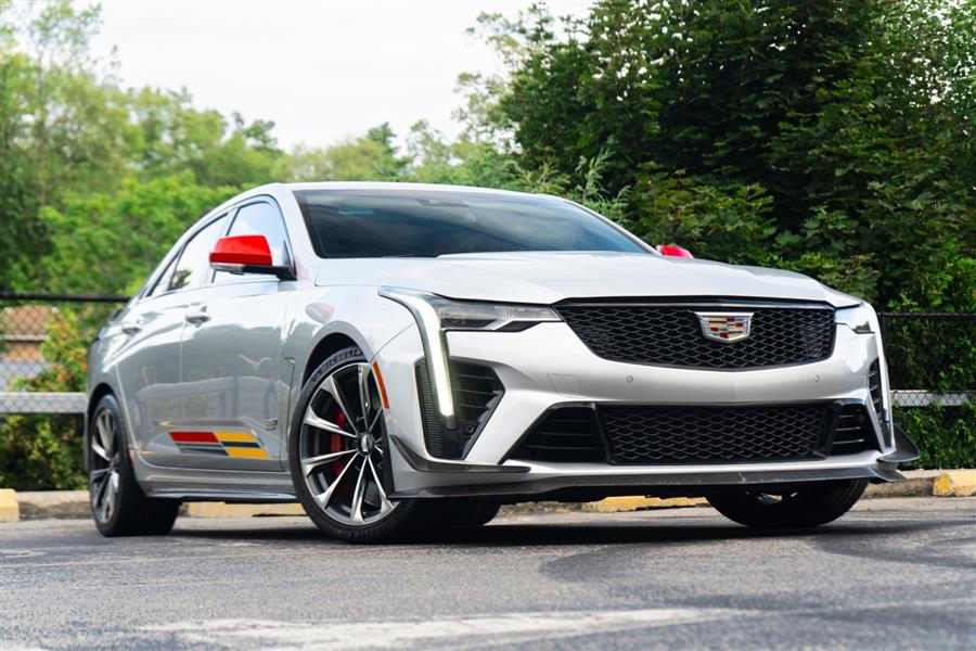 2024 Cadillac CT4 photo 3