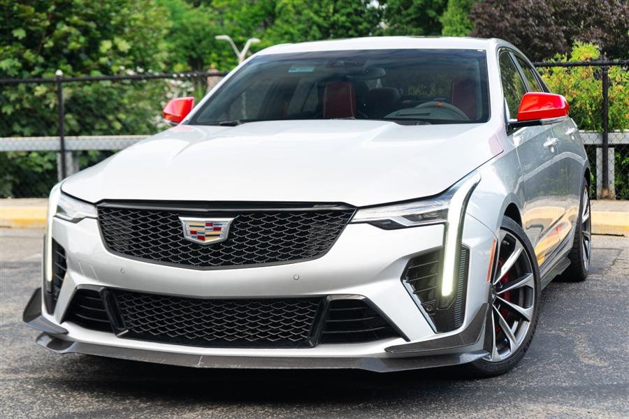 2024 Cadillac CT4 photo 5