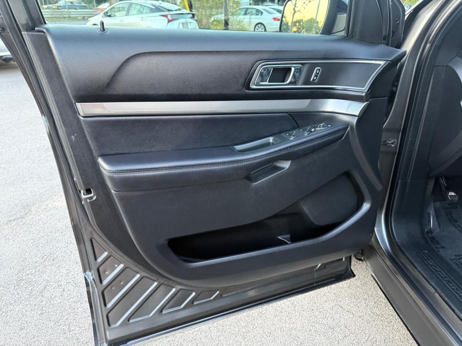 2018 Ford Explorer XLT 4WD, available for sale in Peabody, Massachusetts | All Motors. Peabody, Massachusetts 2018 Ford Explorer XLT 4WD, available for sale in Peabody, Massachusetts | All Motors. Peabody, Massachusetts