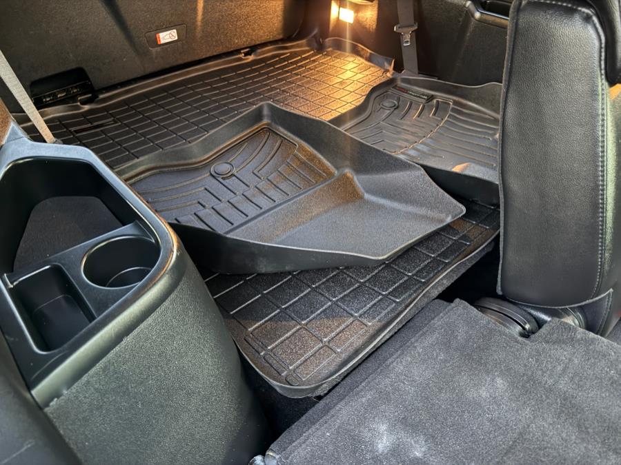 2018 Ford Explorer XLT 4WD, available for sale in Peabody, Massachusetts | All Motors. Peabody, Massachusetts 2018 Ford Explorer XLT 4WD, available for sale in Peabody, Massachusetts | All Motors. Peabody, Massachusetts