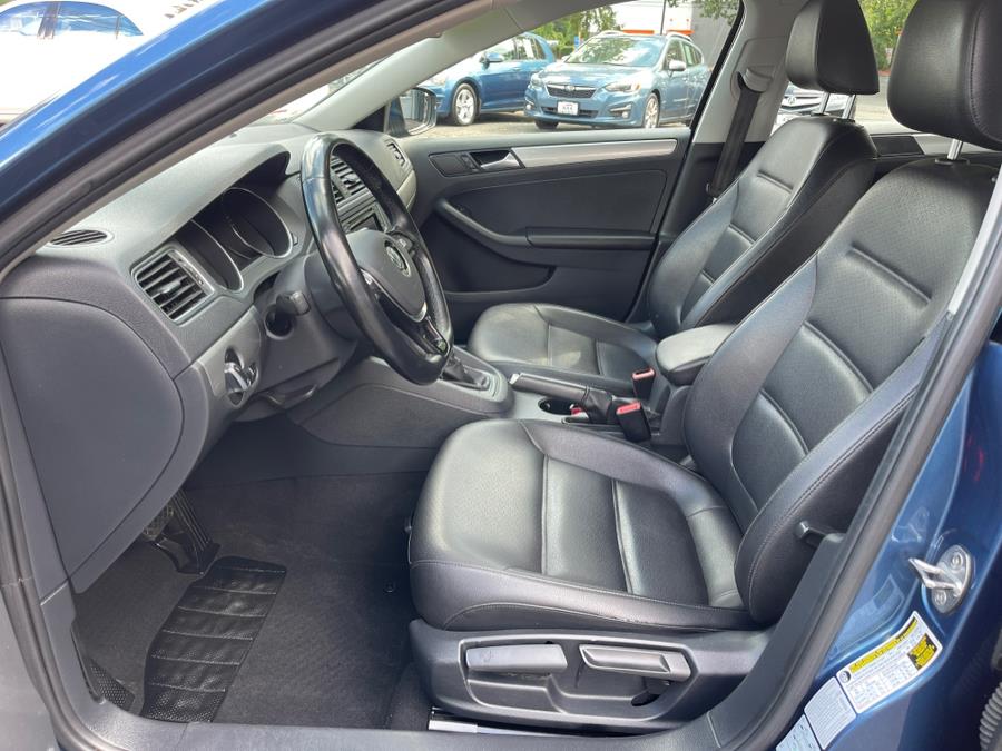 2017 Volkswagen Jetta 1.4T SE Auto, available for sale in Bloomfield, Connecticut | AXA Car Sales and Repair LLC. Bloomfield, Connecticut 2017 Volkswagen Jetta 1.4T SE Auto, available for sale in Bloomfield, Connecticut | AXA Car Sales and Repair LLC. Bloomfield, Connecticut