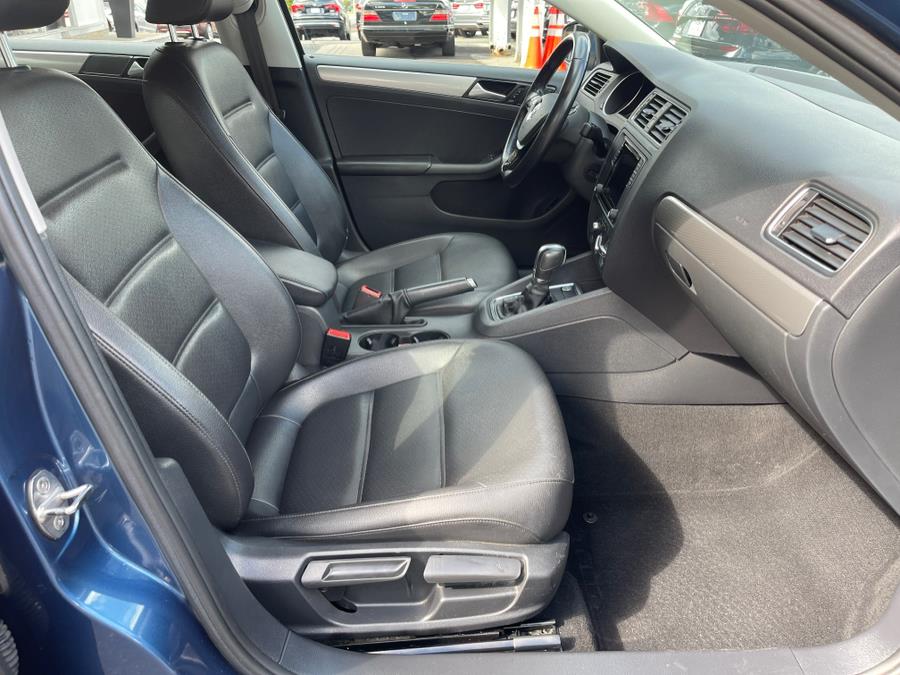 2017 Volkswagen Jetta 1.4T SE Auto, available for sale in Bloomfield, Connecticut | AXA Car Sales and Repair LLC. Bloomfield, Connecticut 2017 Volkswagen Jetta 1.4T SE Auto, available for sale in Bloomfield, Connecticut | AXA Car Sales and Repair LLC. Bloomfield, Connecticut