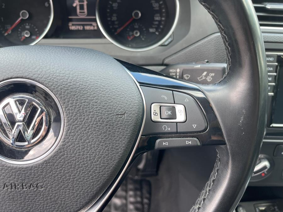 2017 Volkswagen Jetta 1.4T SE Auto, available for sale in Bloomfield, Connecticut | AXA Car Sales and Repair LLC. Bloomfield, Connecticut 2017 Volkswagen Jetta 1.4T SE Auto, available for sale in Bloomfield, Connecticut | AXA Car Sales and Repair LLC. Bloomfield, Connecticut