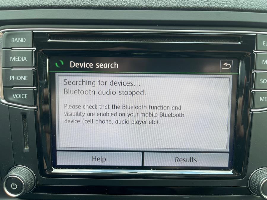 2017 Volkswagen Jetta 1.4T SE Auto, available for sale in Bloomfield, Connecticut | AXA Car Sales and Repair LLC. Bloomfield, Connecticut 2017 Volkswagen Jetta 1.4T SE Auto, available for sale in Bloomfield, Connecticut | AXA Car Sales and Repair LLC. Bloomfield, Connecticut