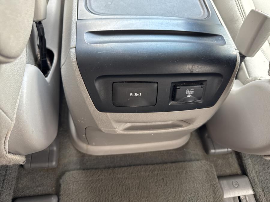 2015 Toyota Sienna 5dr 7-Pass Van XLE Premium AWD, available for sale in Waterbury, Connecticut | National Auto Brokers, Inc.. Waterbury, Connecticut 2015 Toyota Sienna 5dr 7-Pass Van XLE Premium AWD, available for sale in Waterbury, Connecticut | National Auto Brokers, Inc.. Waterbury, Connecticut