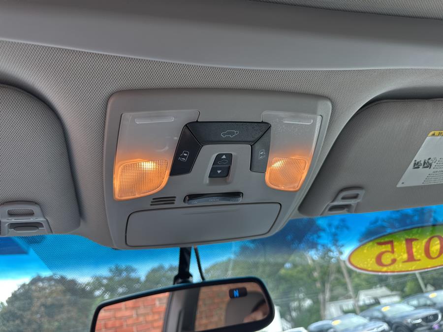 2015 Toyota Sienna 5dr 7-Pass Van XLE Premium AWD, available for sale in Waterbury, Connecticut | National Auto Brokers, Inc.. Waterbury, Connecticut 2015 Toyota Sienna 5dr 7-Pass Van XLE Premium AWD, available for sale in Waterbury, Connecticut | National Auto Brokers, Inc.. Waterbury, Connecticut