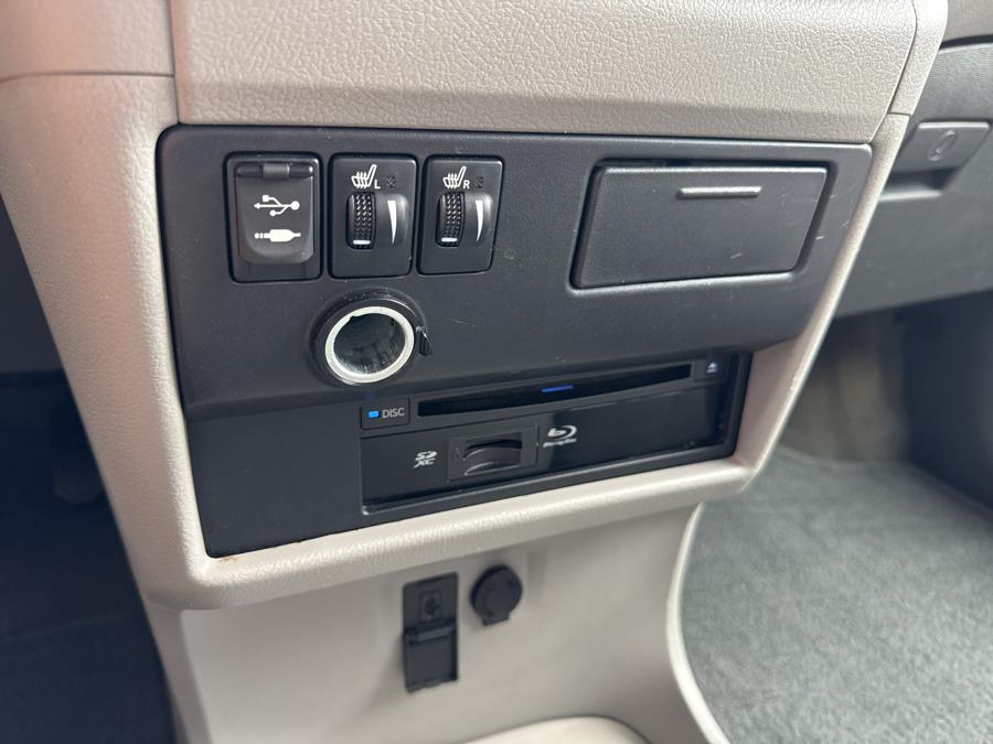 2015 Toyota Sienna 5dr 7-Pass Van XLE Premium AWD, available for sale in Waterbury, Connecticut | National Auto Brokers, Inc.. Waterbury, Connecticut 2015 Toyota Sienna 5dr 7-Pass Van XLE Premium AWD, available for sale in Waterbury, Connecticut | National Auto Brokers, Inc.. Waterbury, Connecticut